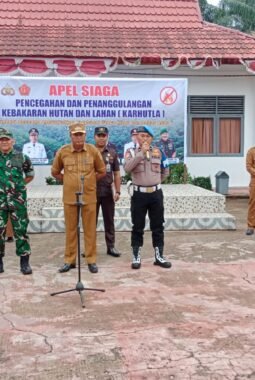 Polsek Tambusai Utara Bersama Forkopimcam Gelar Apel Kesiapsiagaan Karhutla, Perkuat Sinergi Hadapi Musim Kemarau